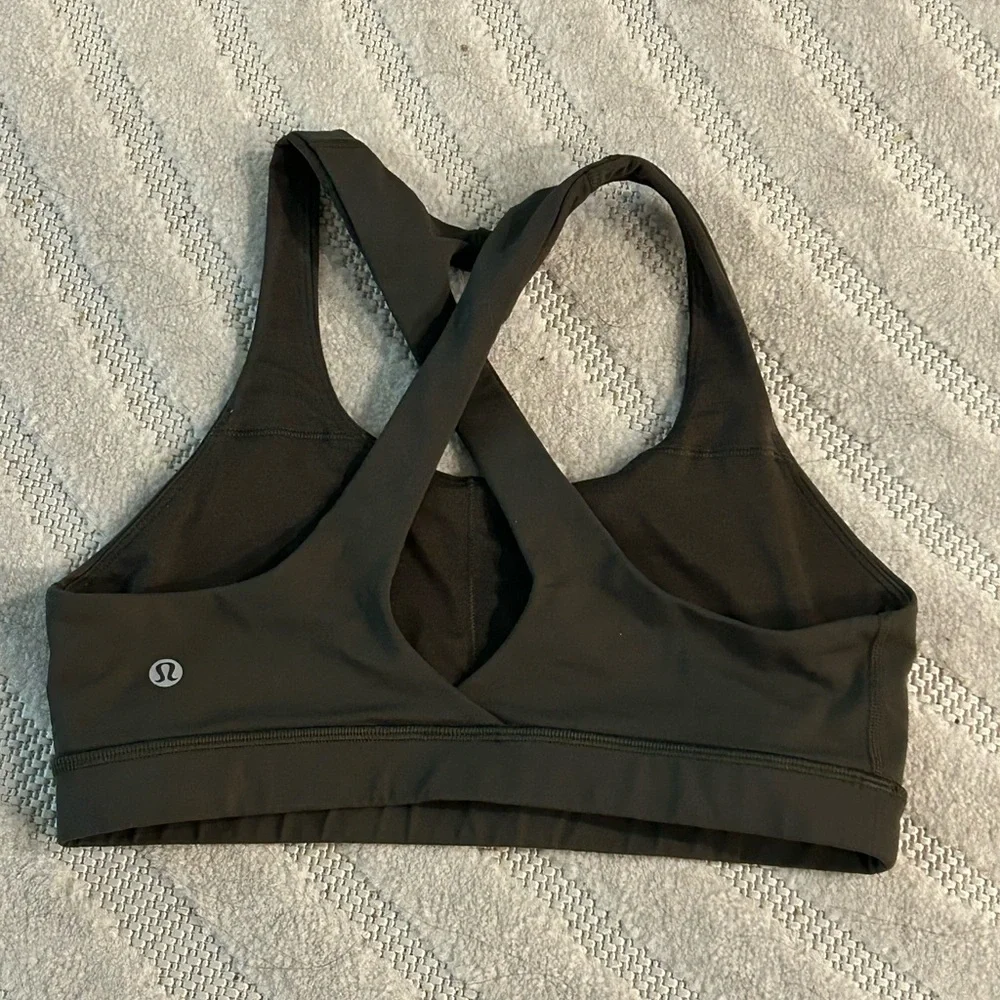Lululemon Time To Sweat Bra in Deep Camo - Size 8